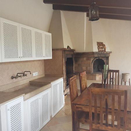 Villa Milagro - 3 Bedroom Finca Style Villa With Pool Near Golf Course/Beaches - Air Cond. Pollenca Bagian luar foto
